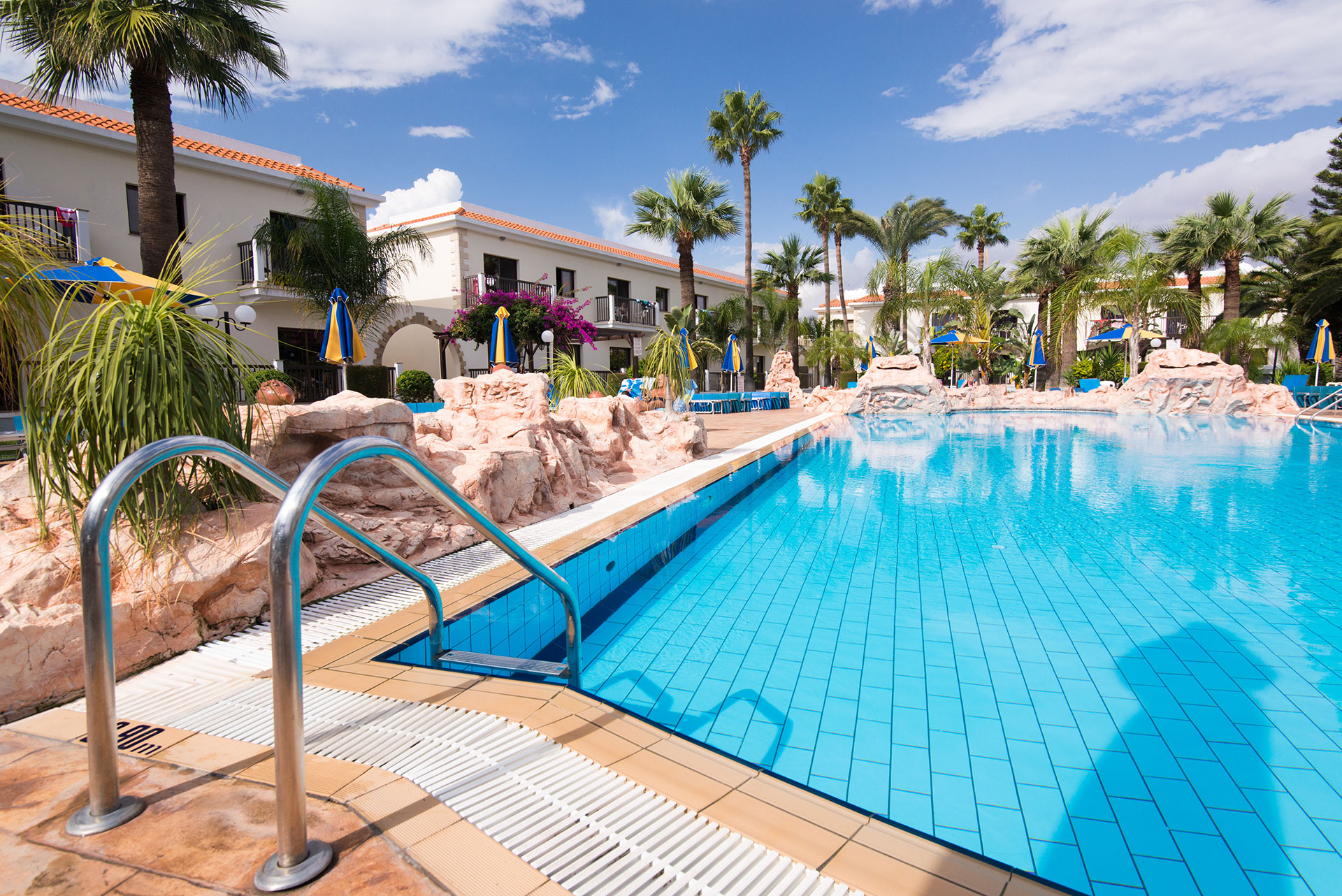 Loutsiana Hotel pool decoration